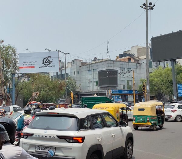 Arya Samaj Road, Link Road Round About - Image 4