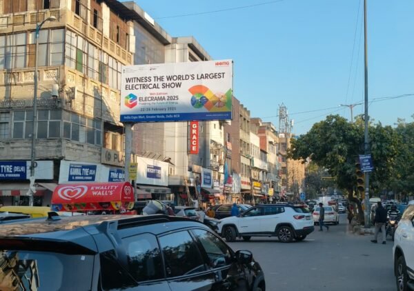Arya Samaj Road, Outside Bridgestone Showroom, Shri Krishna Dass Marg Crossing - Image 4