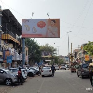 Arya Samaj Road, Outside Canara Bank, Near Bikanerwala
