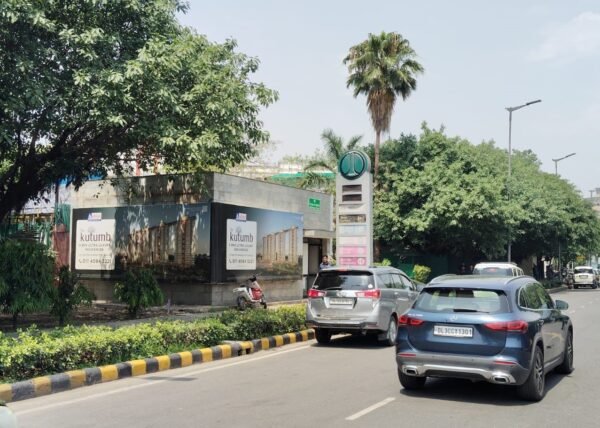 Khan-Market-Humayun-Road-Near-Khan-Market-Metro-Station-