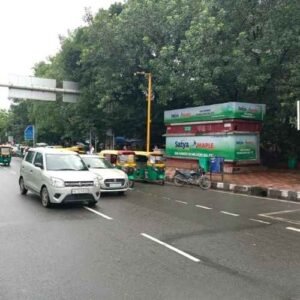 Africa Avenue-Bhikaji Cama Place Complex Crossing (1)