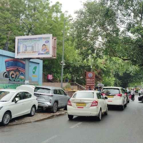 Bhikaji Cama Place-Near MTNL Building - Image 5