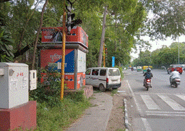 Africa-Avenue,-R.K.-Puram-Sec.-2-Xing-Near-L.B.S