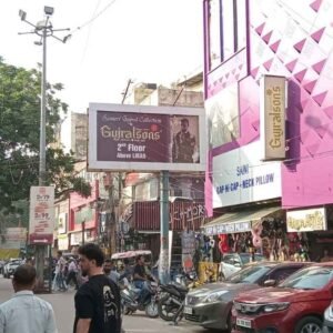 Ajmal-Khan-Padam-Singh-Road-Crossing-Outside-Gujralsons