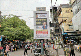 Ajmal-Khan-Road,-Near-The-Raymond-Shop-(1)