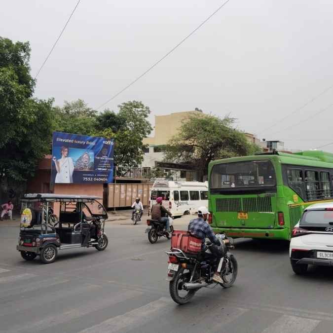 Hari Nagar Chowk-Opp. Hari Nagar DTC Bus Depot 4