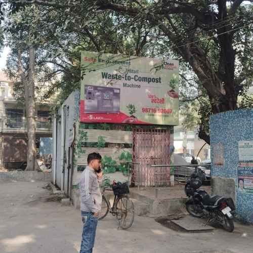 Janakpuri-C 1 Block Market