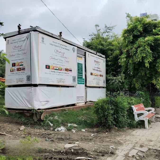 Vikas Marg Opposite Delhi Secretariat going towards ITO 3